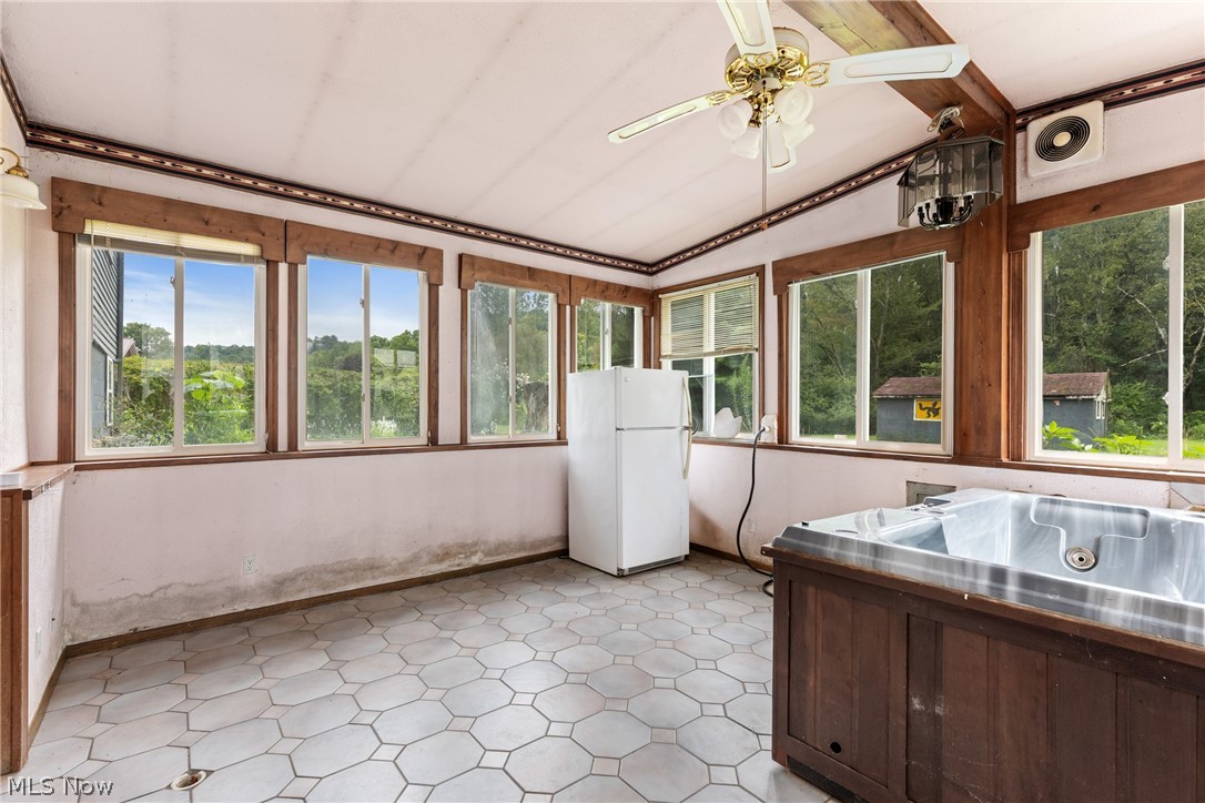 569 Township Road 204 Bloomingdale OH 43910