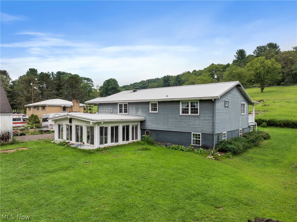 569 Township Road 204 Bloomingdale OH 43910
