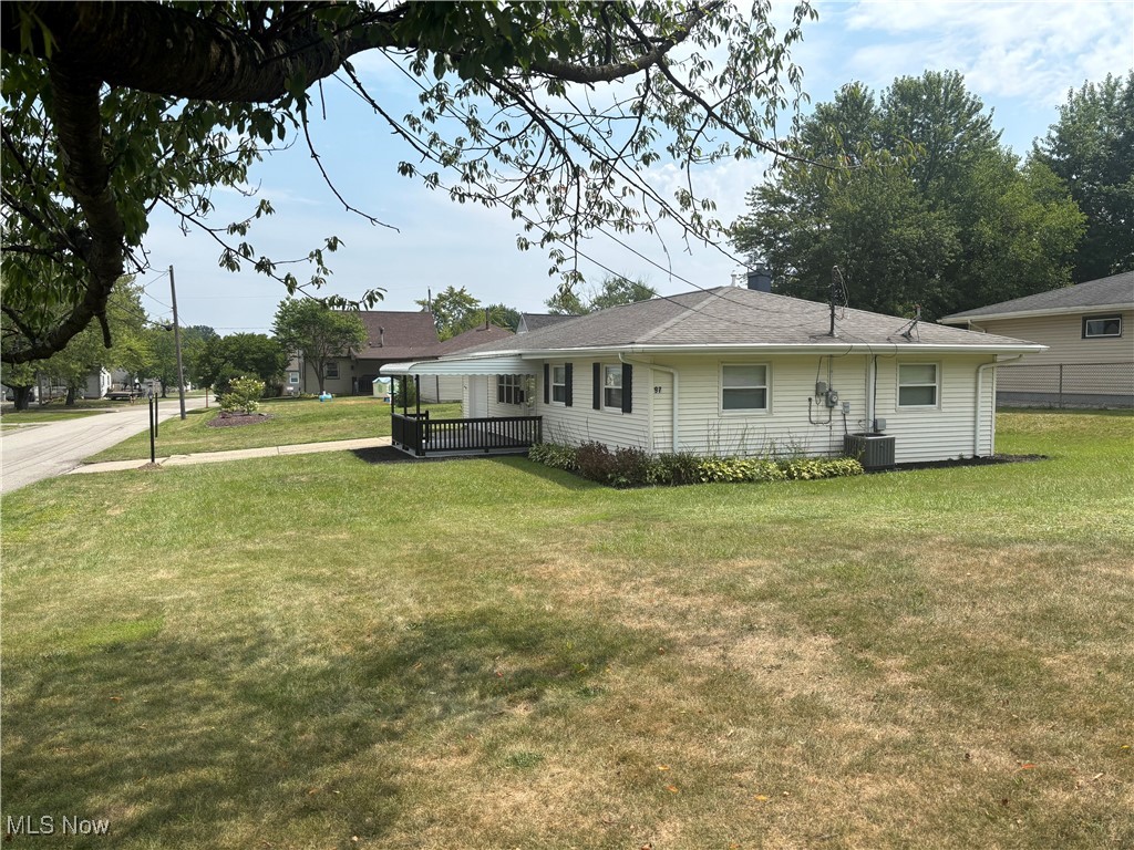 97 Idlewood Road Austintown OH 44515