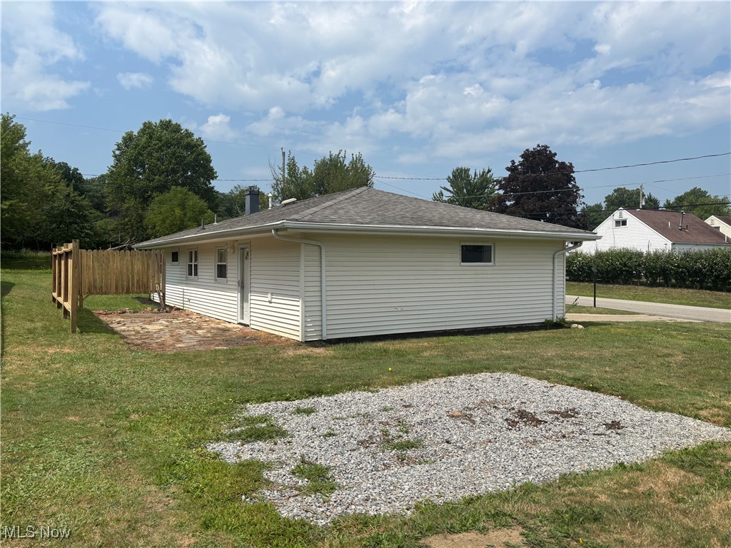 97 Idlewood Road Austintown OH 44515