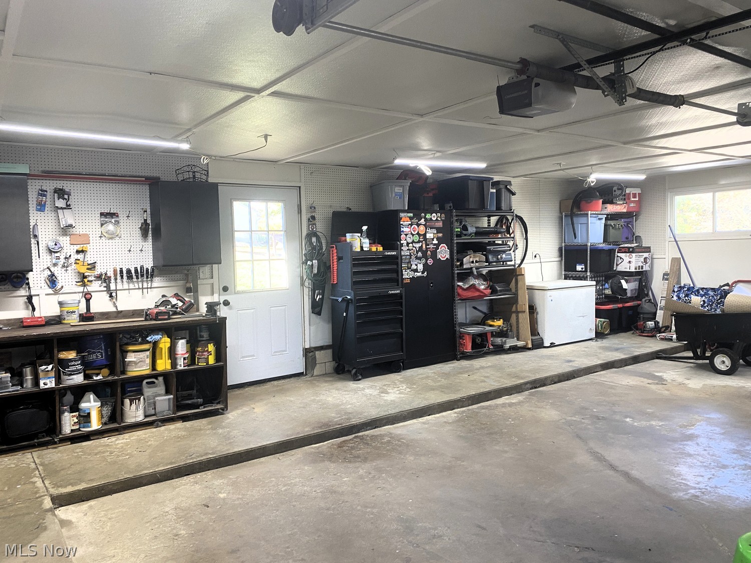 350 3rd Street SW Sugarcreek OH 44681