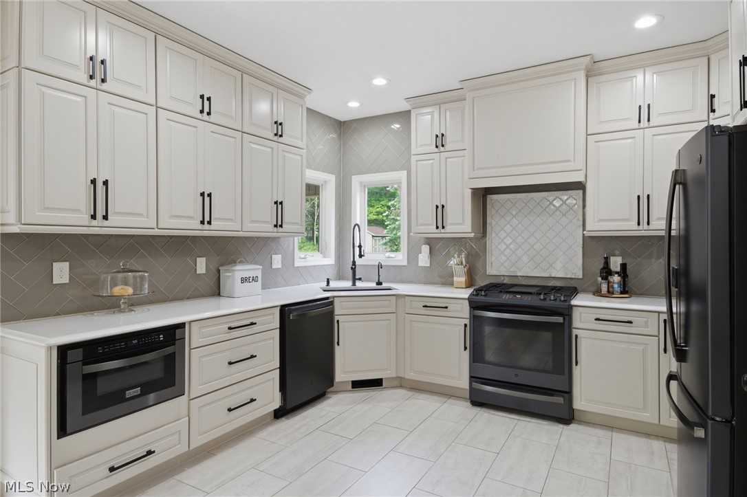 6120 Mackenzie Drive Independence OH 44131