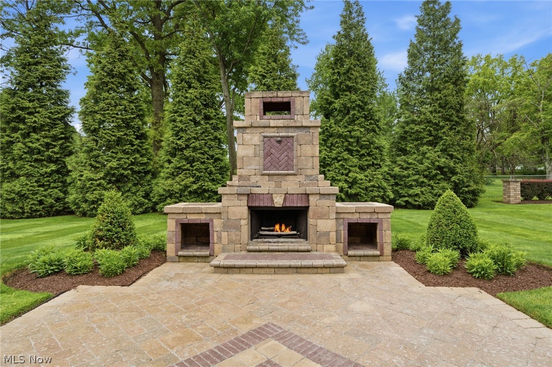 6120 Mackenzie Drive Independence OH 44131