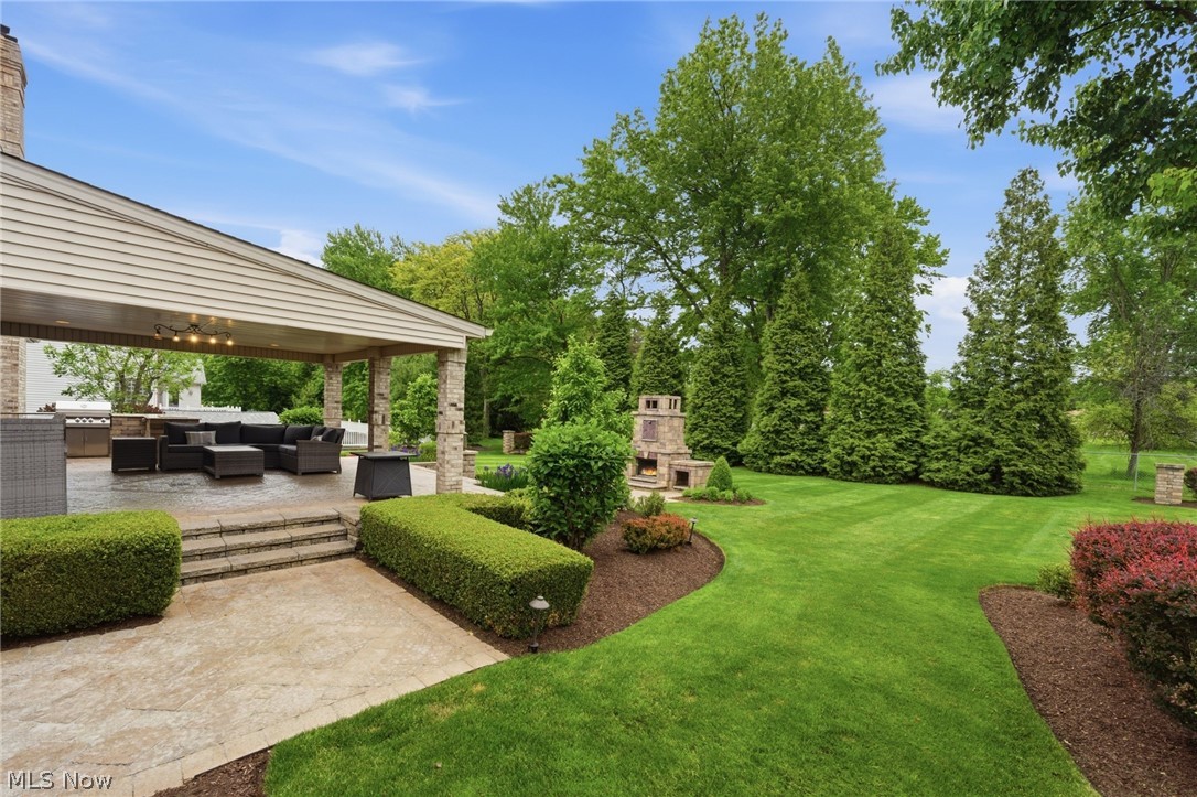 6120 Mackenzie Drive Independence OH 44131