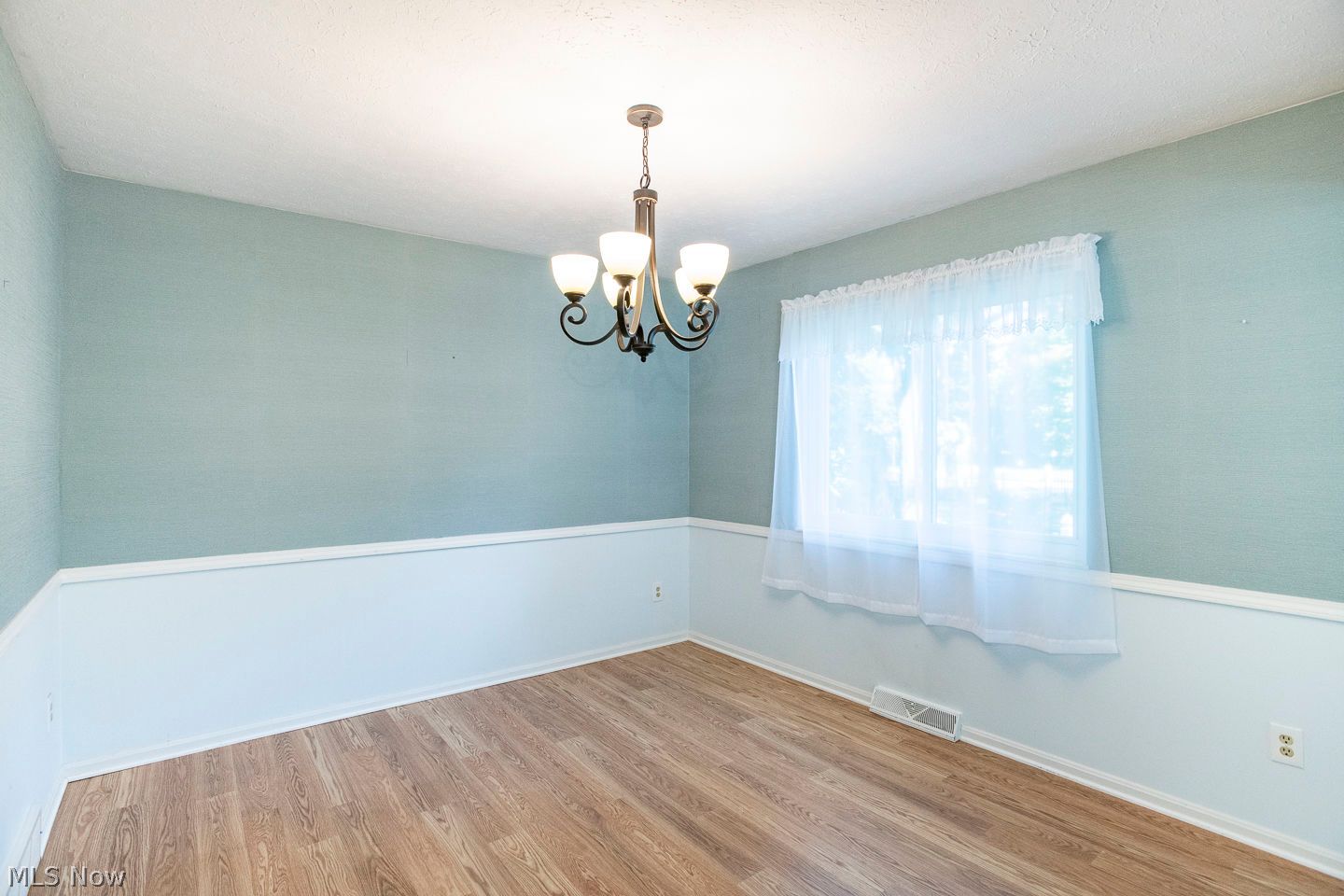 16953 Deerfield Drive Strongsville OH 44136