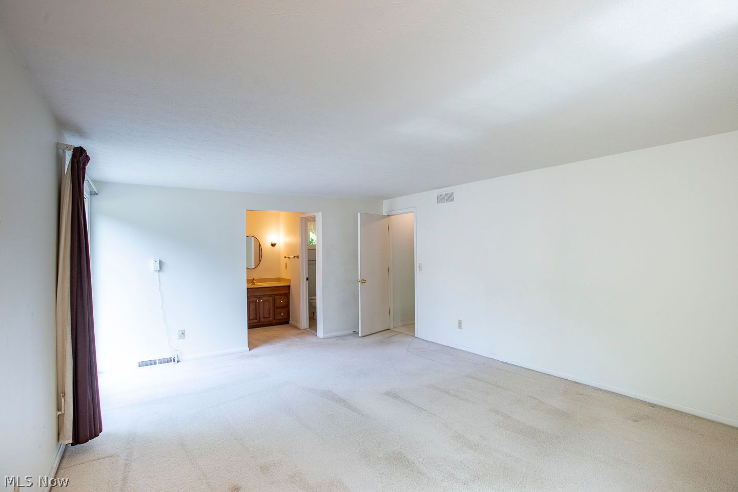 16953 Deerfield Drive Strongsville OH 44136