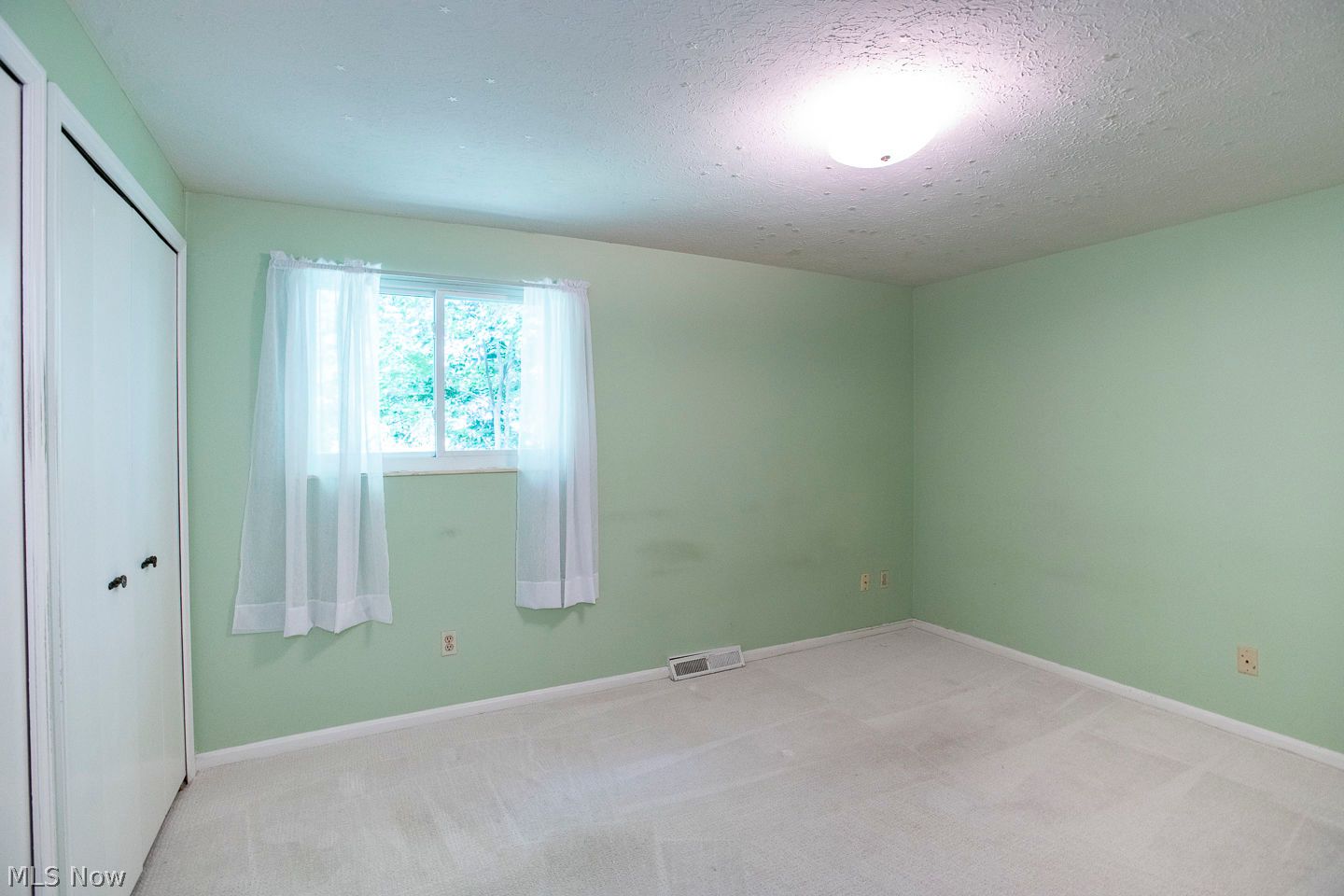 16953 Deerfield Drive Strongsville OH 44136
