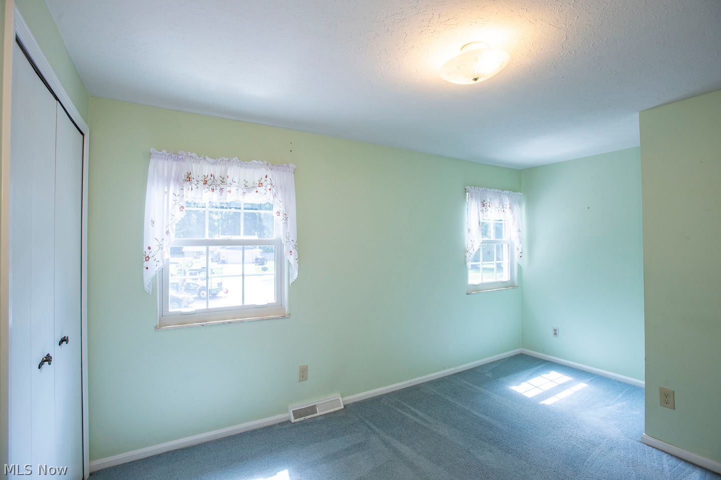16953 Deerfield Drive Strongsville OH 44136