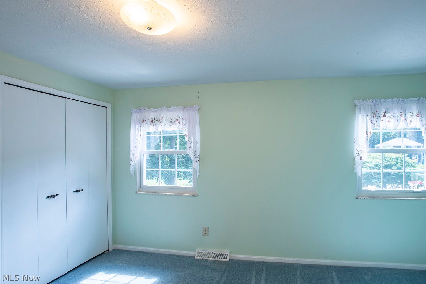 16953 Deerfield Drive Strongsville OH 44136
