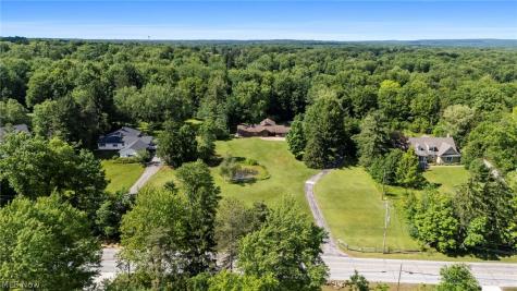 34995 Miles Road Moreland Hills OH 44022