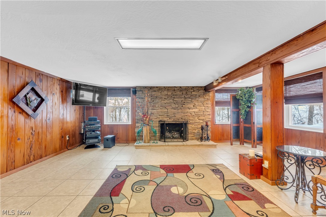 8556 Brecksville Road Brecksville OH 44141