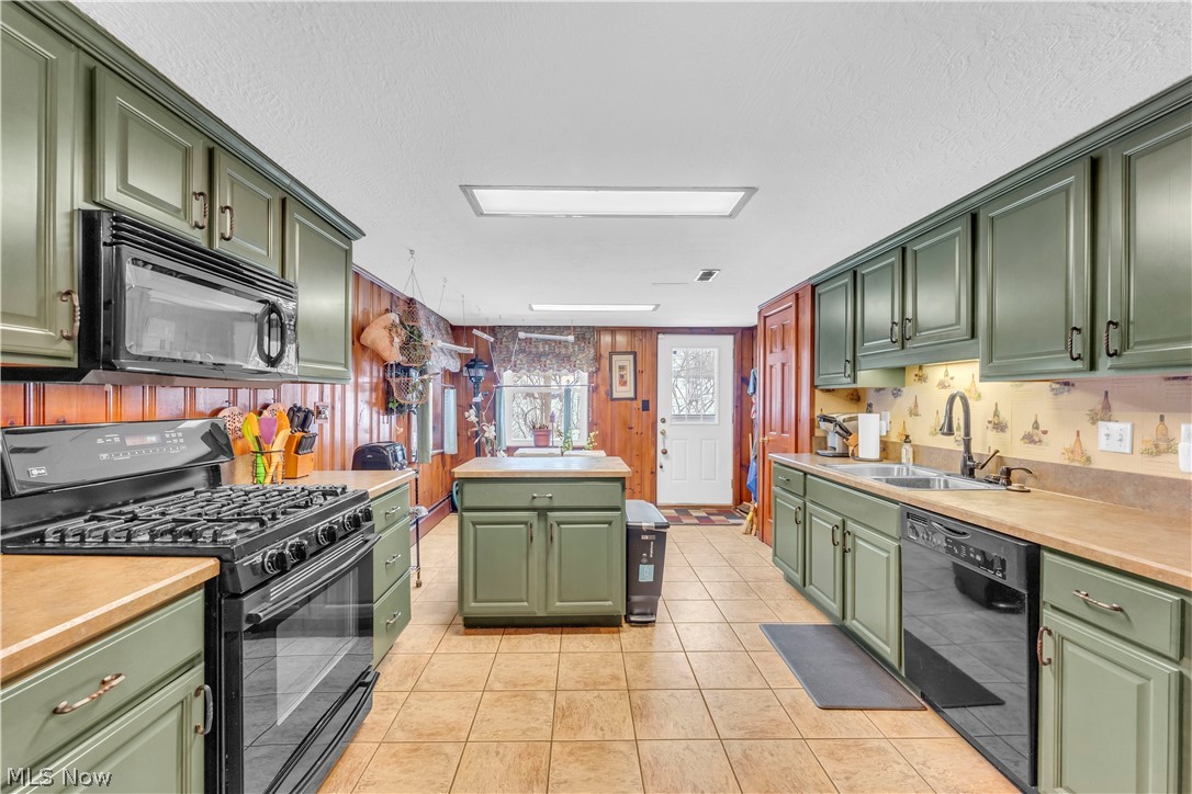 8556 Brecksville Road Brecksville OH 44141