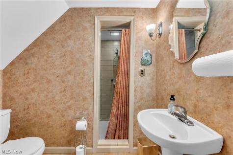 8556 Brecksville Road Brecksville OH 44141