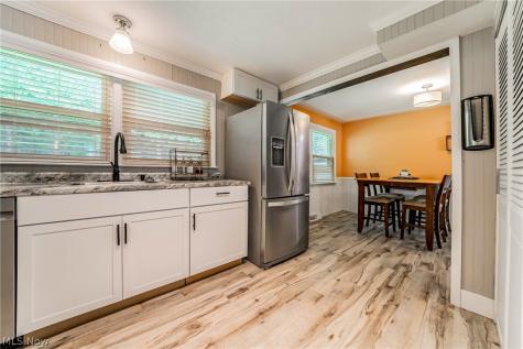 632 Irving Park Boulevard Sheffield Lake OH 44054