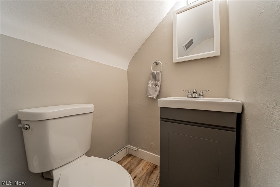632 Irving Park Boulevard Sheffield Lake OH 44054