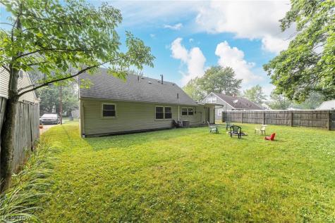 632 Irving Park Boulevard Sheffield Lake OH 44054
