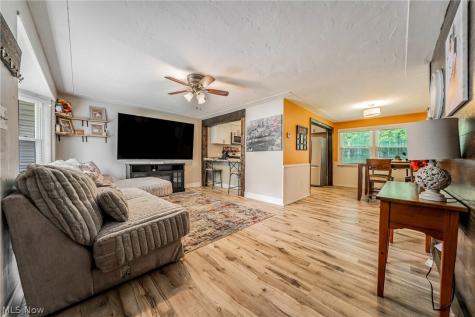 632 Irving Park Boulevard Sheffield Lake OH 44054