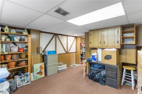 8149 Glenwood Avenue Youngstown OH 44512