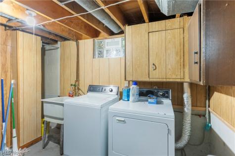 8149 Glenwood Avenue Youngstown OH 44512