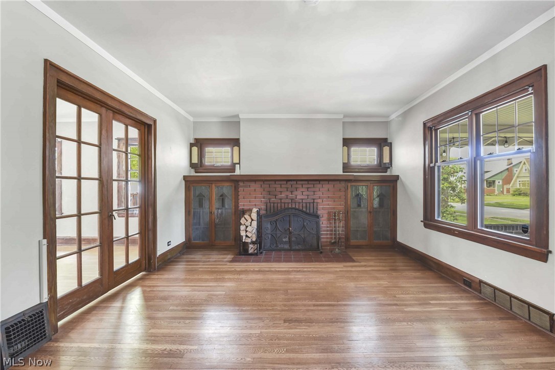 16713 Bradgate Avenue Cleveland OH 44111