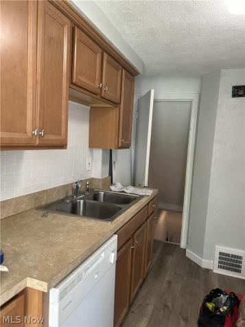 3381 Colwyn Road Shaker Heights OH 44120