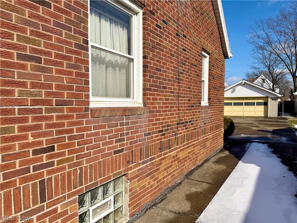 103 S Belle Vista Avenue Youngstown OH 44509