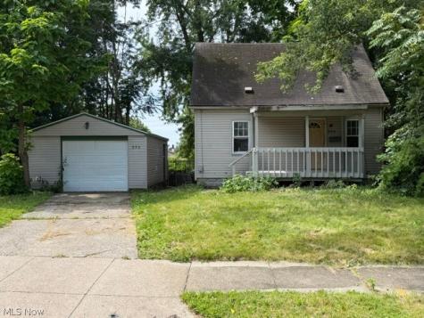 950 Silvercrest Avenue Akron OH 44314