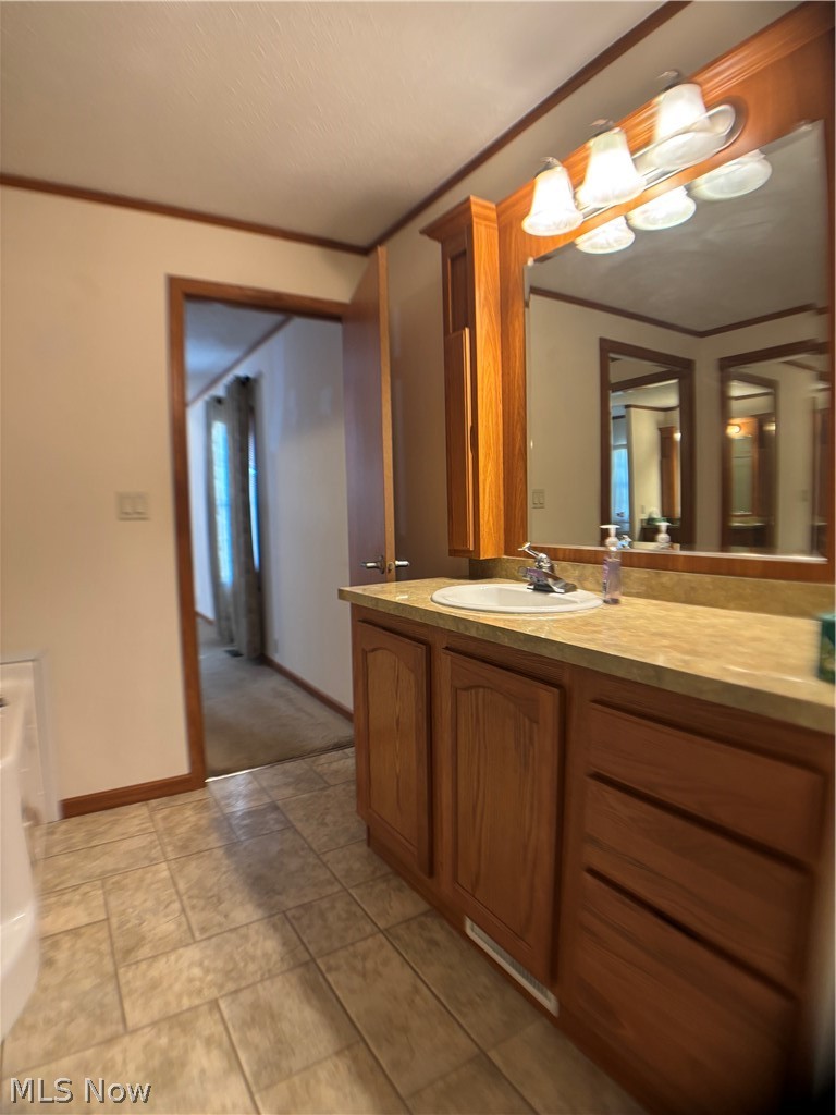 42 C Street SW Navarre OH 44662