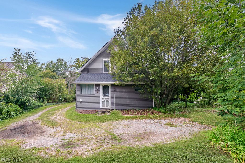 139 Center Street Chardon OH 44024