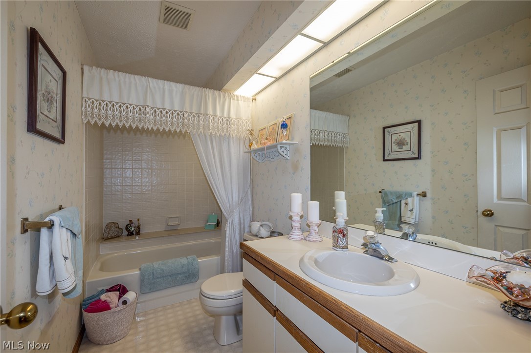 12720 Cottonwood Lane North Royalton OH 44133
