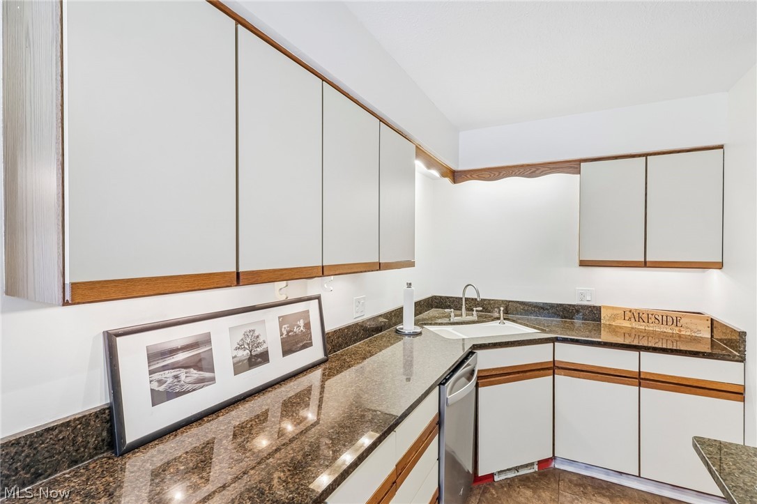 32078 Willow Circle Avon Lake OH 44012
