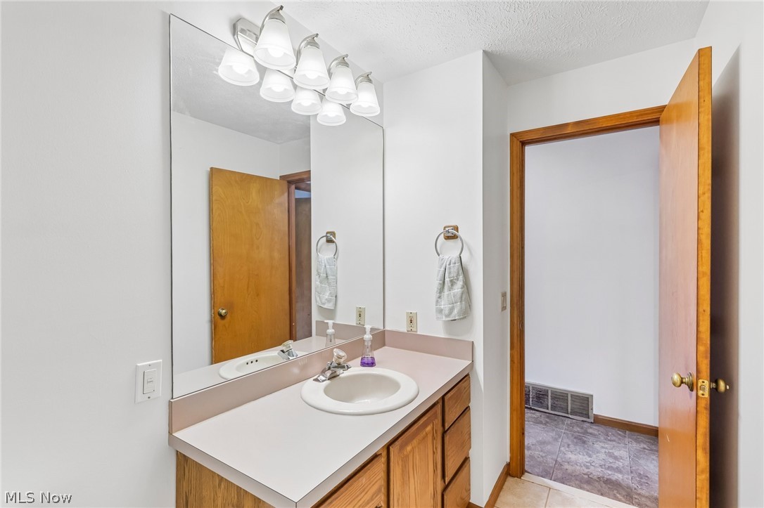 32078 Willow Circle Avon Lake OH 44012