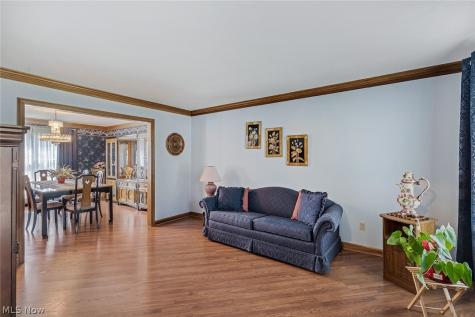 3053 Chablis Lane Youngstown OH 44514