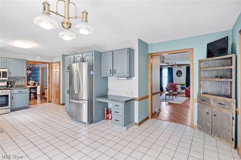 3053 Chablis Lane Youngstown OH 44514