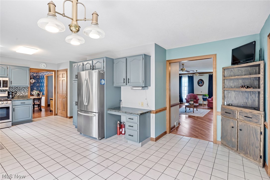 3053 Chablis Lane Youngstown OH 44514