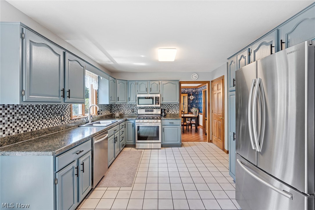 3053 Chablis Lane Youngstown OH 44514