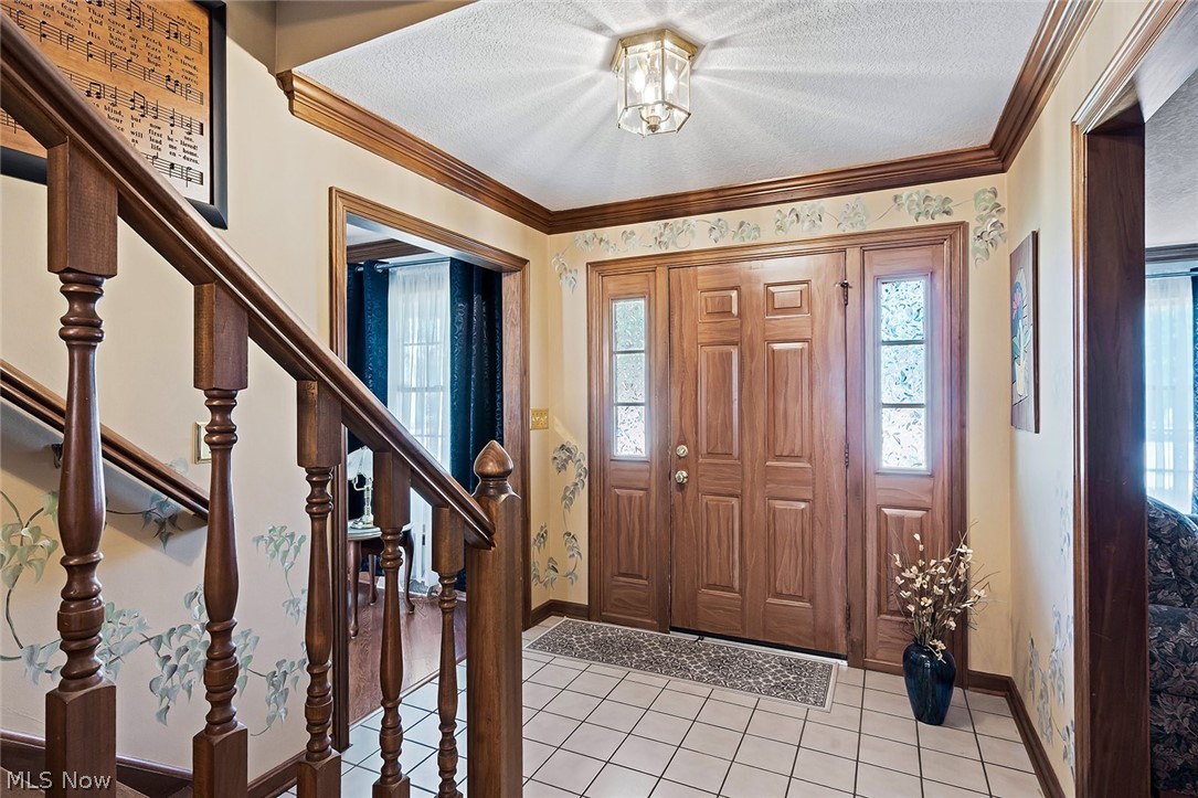 3053 Chablis Lane Youngstown OH 44514