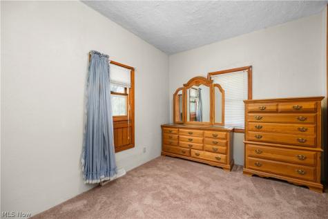 2011 E 31st Street Lorain OH 44055