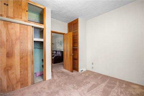 2011 E 31st Street Lorain OH 44055
