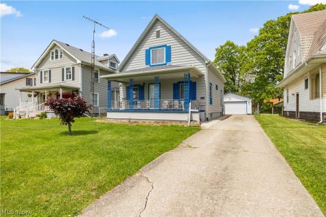 2011 E 31st Street Lorain OH 44055