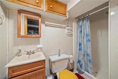2011 E 31st Street Lorain OH 44055