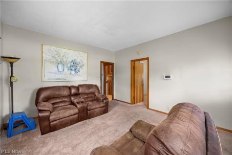2011 E 31st Street Lorain OH 44055
