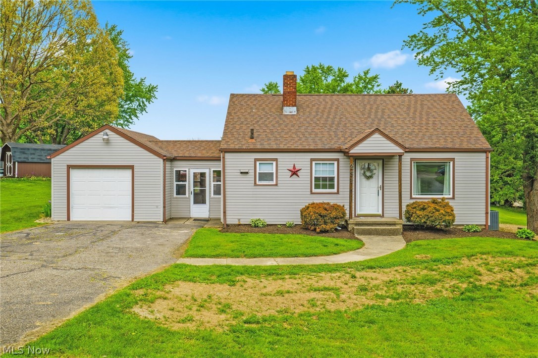 251 Faircrest Street SW Canton OH 44706