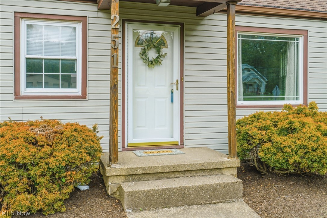 251 Faircrest Street SW Canton OH 44706