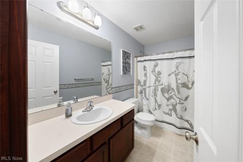 4642 Crossing Trail Lorain OH 44053