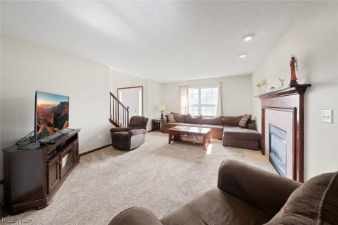 4642 Crossing Trail Lorain OH 44053