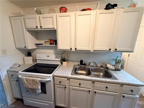 1276 Frederick Boulevard Akron OH 44320