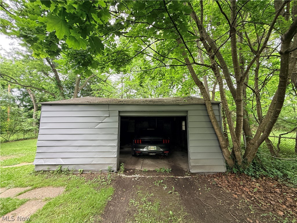 1276 Frederick Boulevard Akron OH 44320