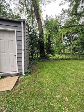 1276 Frederick Boulevard Akron OH 44320