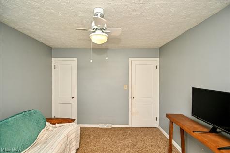 180 Davenport Avenue Akron OH 44312
